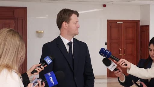 Ministrul Finanțelor, despre revendicările profesorilor: Majorările salariale pe datorie ar fi greșite