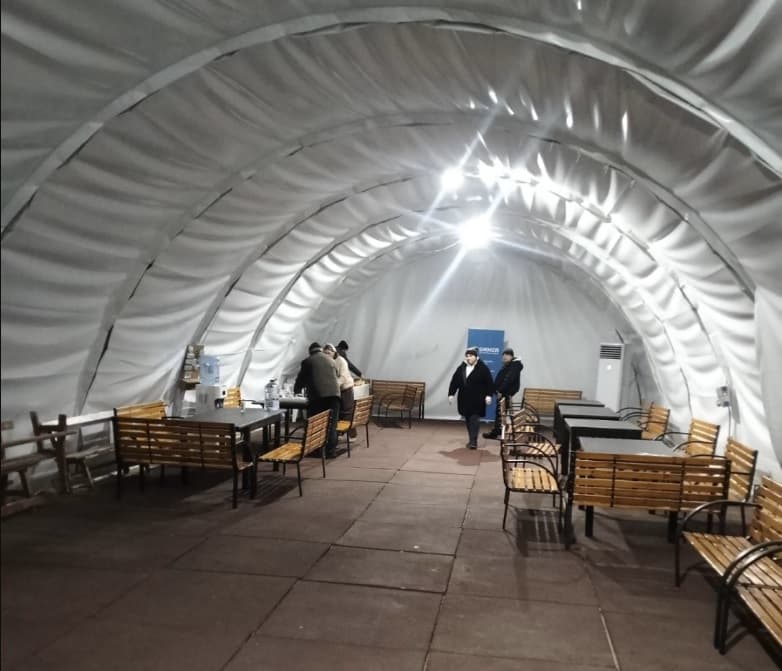 Podul Maiaki-Udobnoe, avariat de dronele rusești // R. Moldova asigură cazarea și alimentarea ucrainenilor blocați
