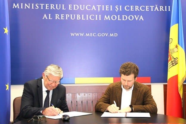 Burse Stipendium Hungaricum vor fi oferite în următorii doi ani pentru 40 de tineri moldoveni
