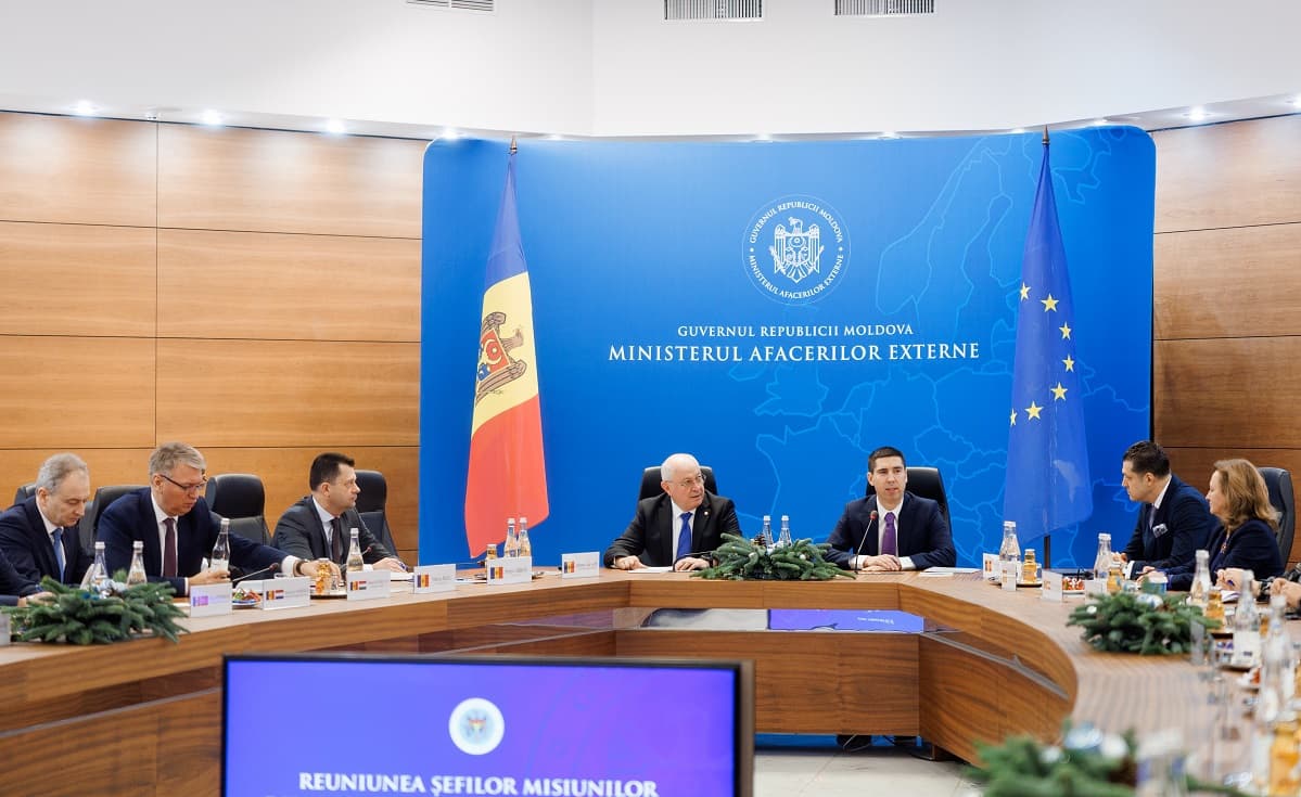 Alexandru Munteanu, la reuniunea ambasadorilor: Ne bazăm pe misiunile diplomatice pentru a face cunoscut ce poate R. Moldova oferi Uniunii Europene