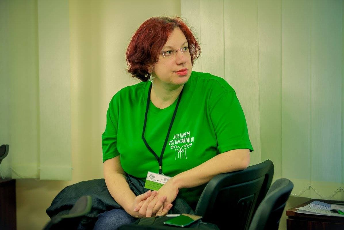 Noua lege a voluntariatului, criticată de societatea civilă. Antonița Fonari: Riscă să slăbească domeniul