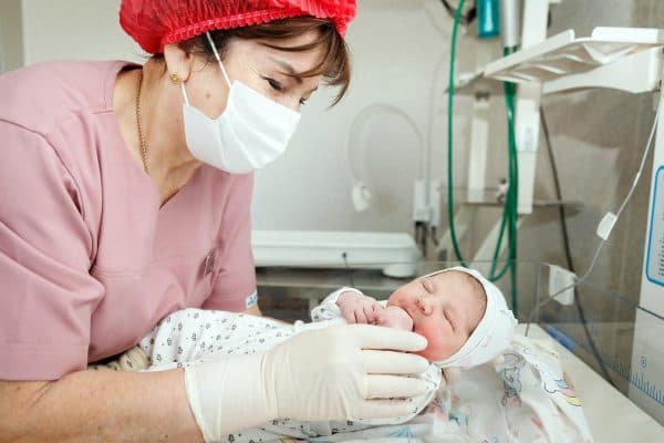 Ministerul Sănătății: 38 de bebeluși, născuți în prima zi din noul an