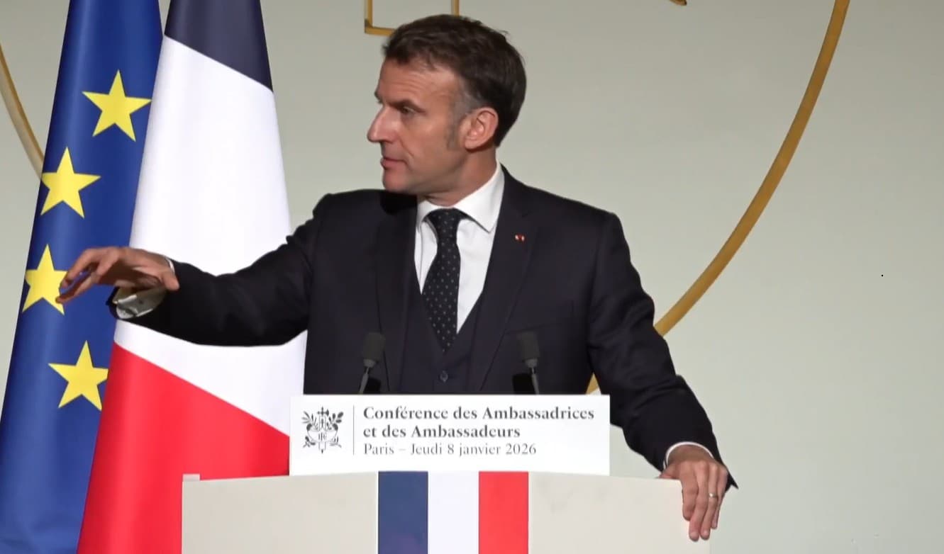 VIDEO // Macron acuză Statele Unite că „se îndepărtează treptat” de aliați și „vor să împartă lumea” în sfere de influență