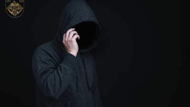 A înșelat mai multe victime de peste 700 de mii de lei. Un tânăr, condamnat pentru escrocherie
