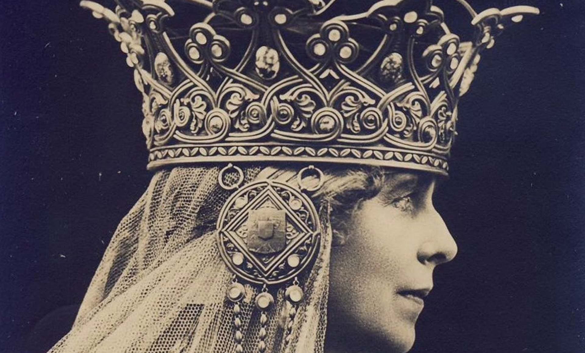 Personalitatea Reginei Maria, redescoperită prin artă și istorie la Chișinău. „Țara pe care o iubesc” - volum memorialistic, scris în timpul I Război Mondial
