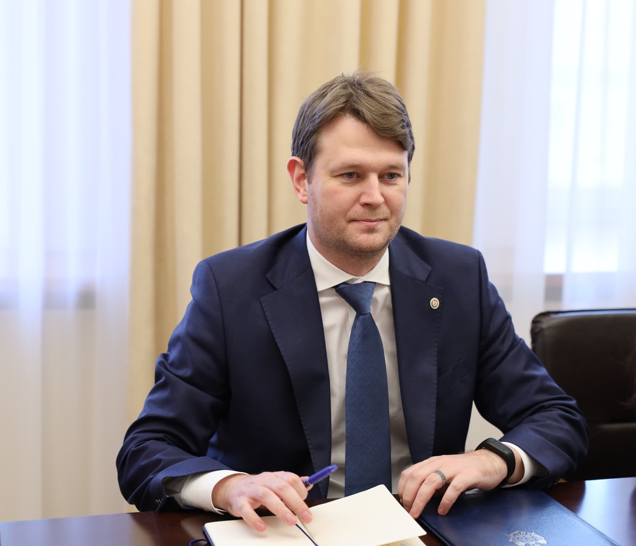 Ministrul Finanțelor: Raportat la PIB, deficitul bugetar nu este unul excesiv