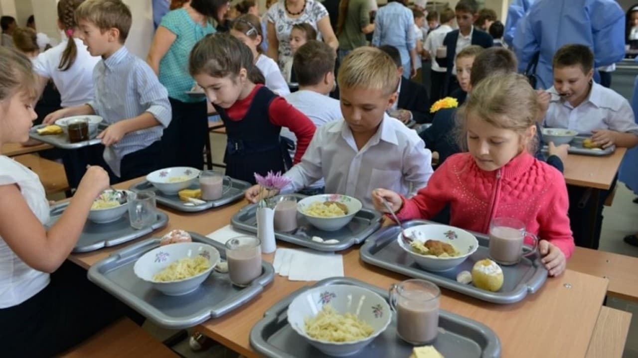 Alimentația în școlile și grădinițele din Chișinău, mai scumpă în 2026