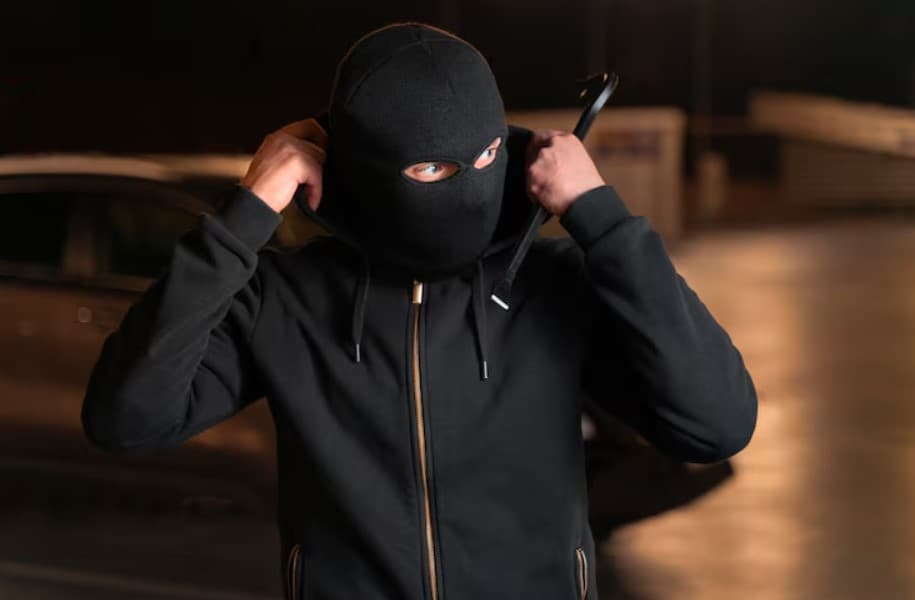 Un „turist” din R. Moldova, implicat în peste 30 de jafuri în Elveția. Prejudiciul cauzat victimelor depășește 1 milion de euro