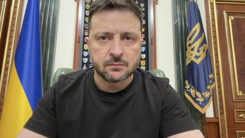 Rusia pregăteşte atacuri asupra centralelor nucleare ale Ucrainei, avertizează Zelenski