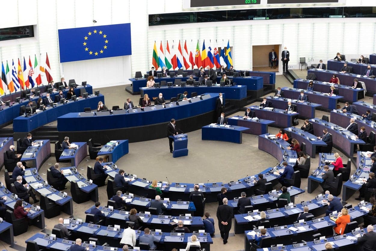 Parlamentul European cere trimiterea acordului cu Mercosur la Curtea de Justiţie a UE. Rezoluție votată cu un scor strâns