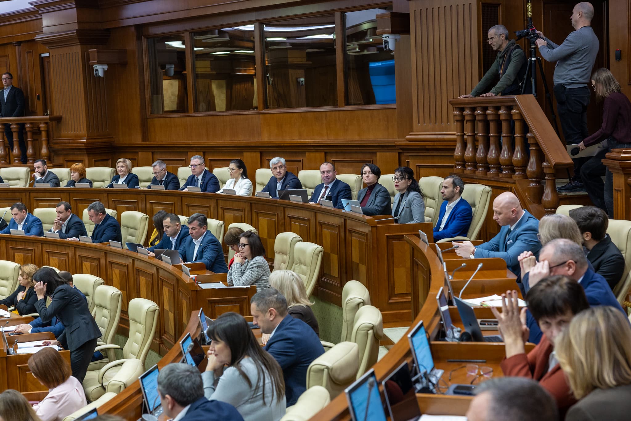 Parlamentul va moderniza sistemul de transmisiuni live. Investiție de 2 milioane de lei