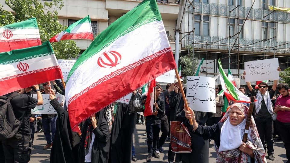 Cel puţin 5 000 de persoane au fost ucise în revoltele din Iran, potrivit unui ONG. Accesul la internet a fost parțial reluat