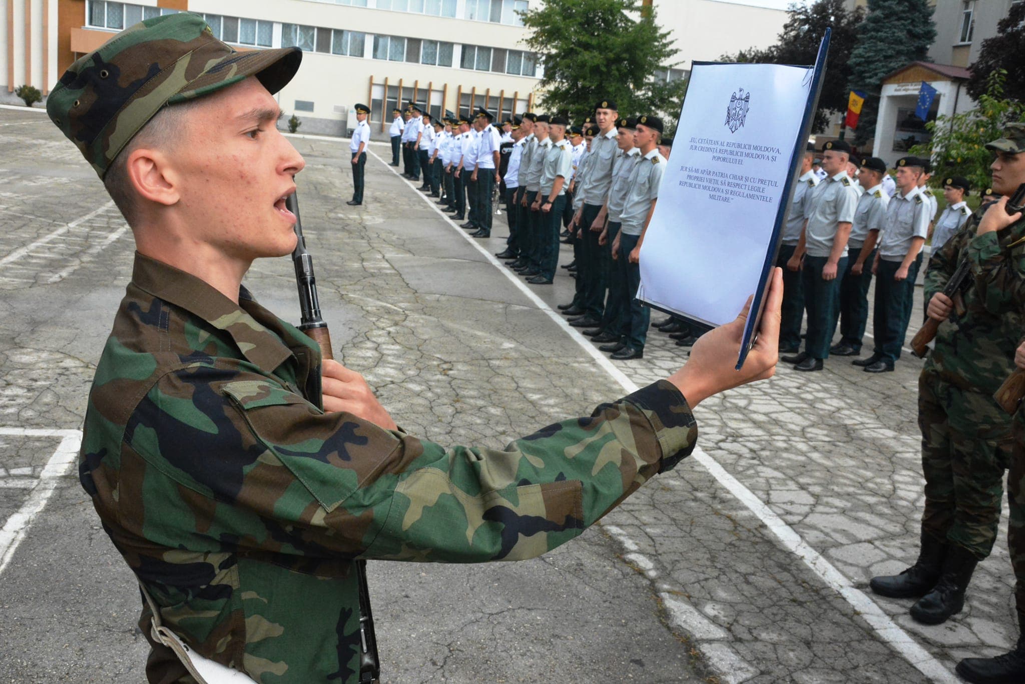 Efectivul Armatei Naționale va fi mărit până la 8500 de militari. Anatolie Nosatîi: Creșterea va fi graduală