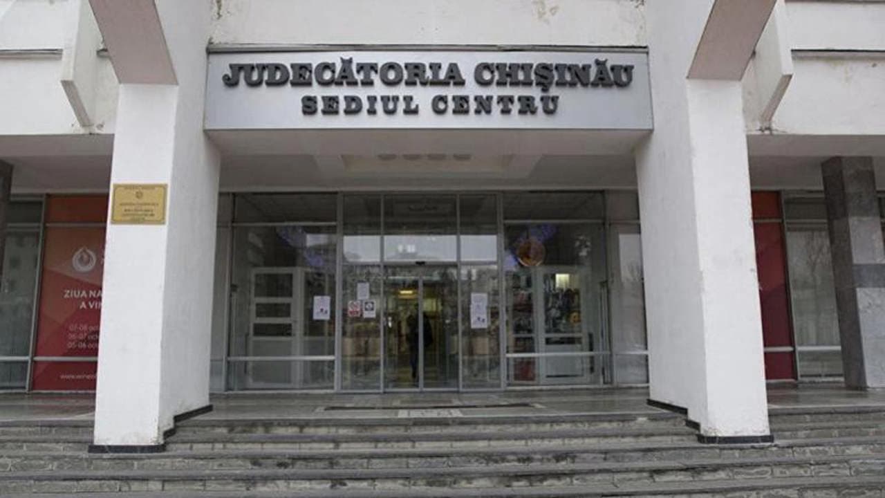 Un magistrat al Judecătoriei Chișinău, agresat în incinta instituției. CSM cere crearea Poliției Judecătorești