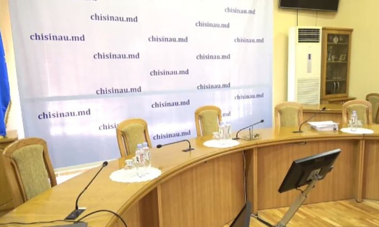 Cetățenii pot propune proiecte pentru dezvoltarea capitalei. Este lansat Programul Buget Civil