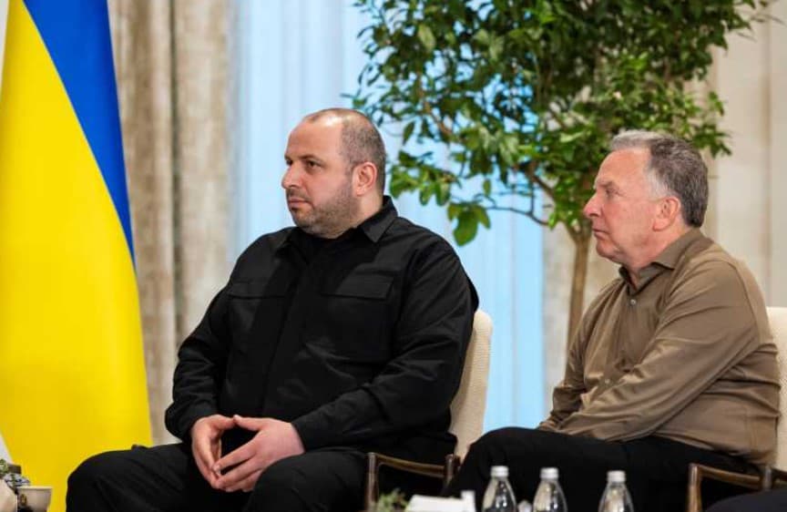 A doua rundă de discuții trilaterale între Ucraina, Rusia și SUA a început la Abu Dhabi
