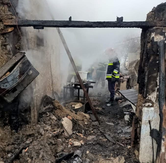 Incendiul de la Ulmu: Casa a ars în totalitate