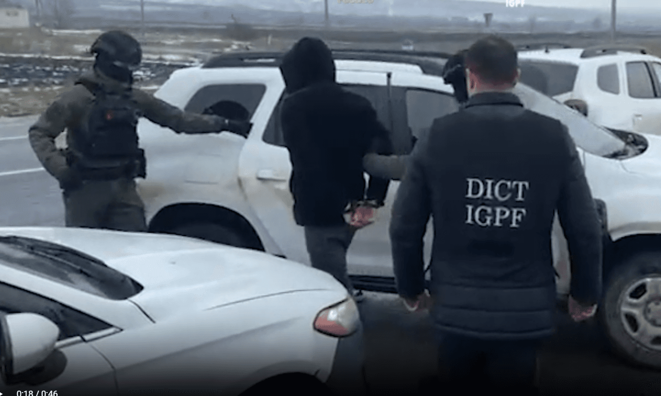 Ar fi luat bani pentru a transporta migranți ilegali în UE. Un tânăr din Sângerei, reținut