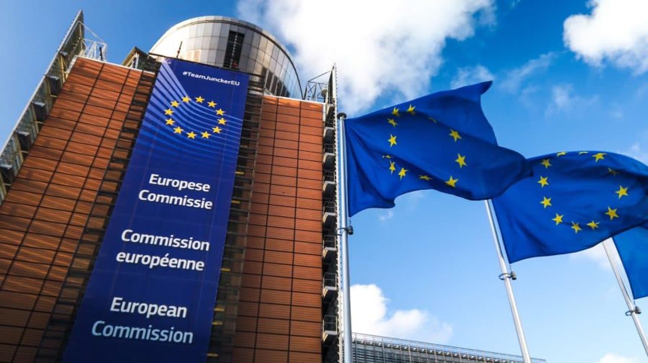 Percheziţii la sediile Comisiei Europene. Parchetul European investighează posibile nereguli în vânzarea de active imobiliare către statul belgian