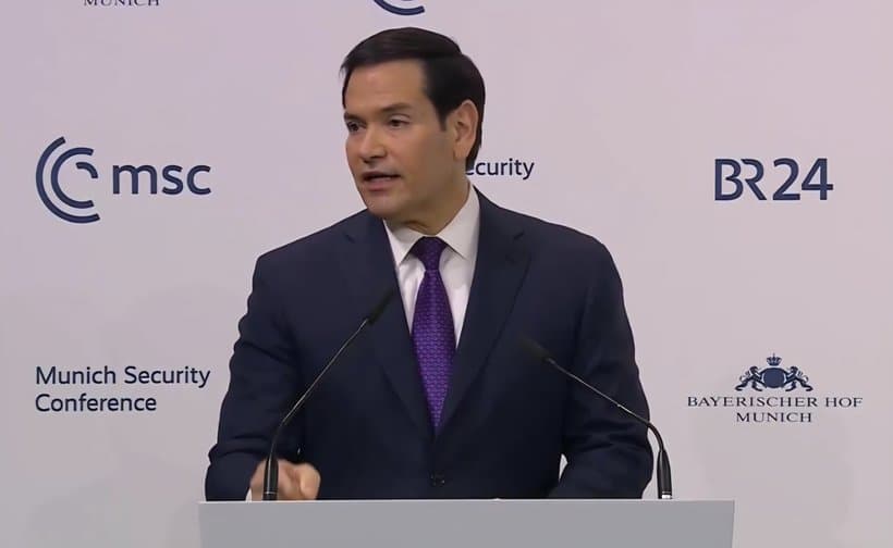 CNN: Mesajele au fost similare. Dar, în timp ce Vance şi-a şocat audienţa, Rubio a liniştit-o