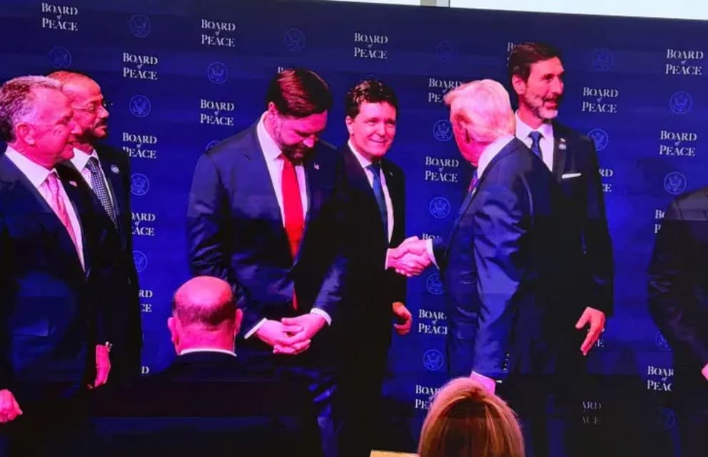 Donald Trump a încurcat funcția lui Nicușor Dan: „Prim-ministrul Dan” / Laude de la liderul SUA pentru „românii fantastici”, la reuniunea Consiliului pentru Pace
