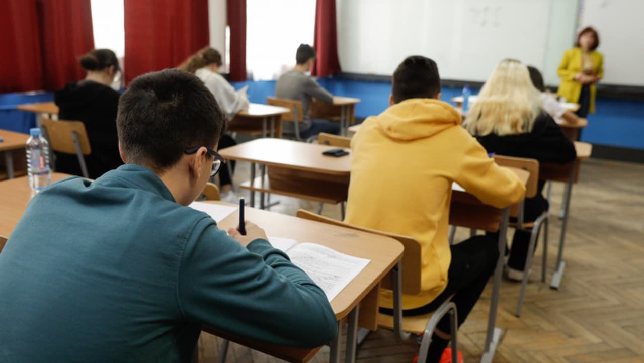 Instituțiile de învățământ profesional și superior vor aplica politici antiplagiat obligatorii