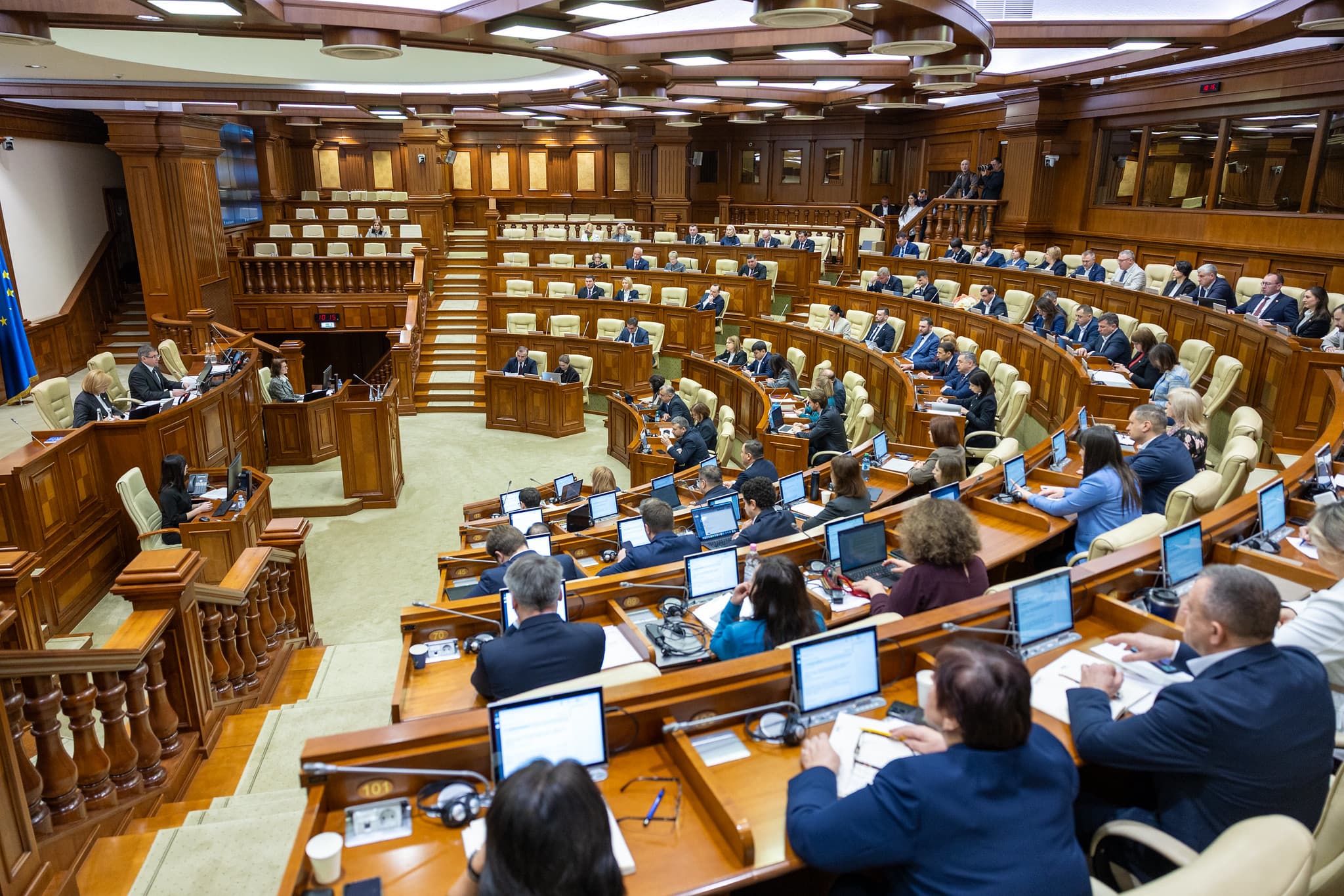 Moțiunea simplă împotriva politicilor Ministerului Muncii, înregistrată în Parlament