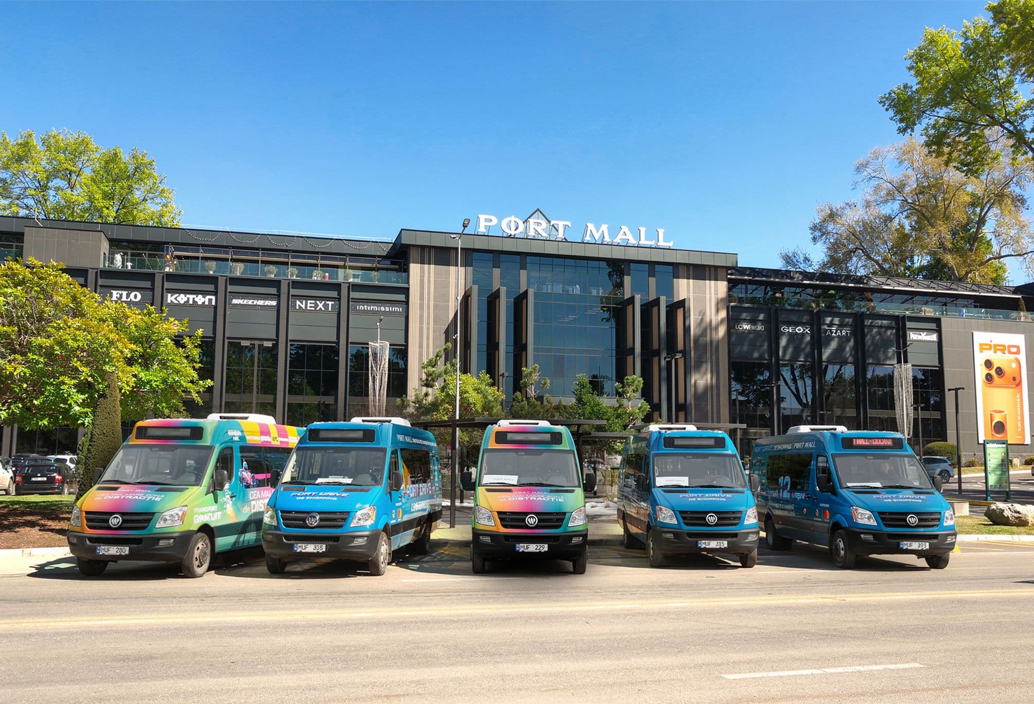 FOTO // PORT MALL lansează microbuze și rute noi, gratuite pentru vizitatori