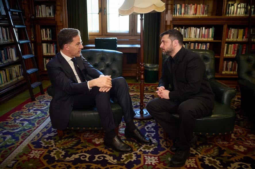 Volodimir Zelenski s-a întâlnit cu Mark Rutte la Londra pentru a discuta despre apărarea antiaeriană