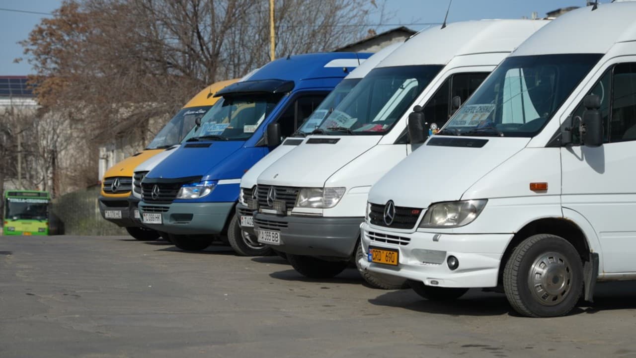 Guvernul a votat scumpirea tarifelor la transportul rutier de pasageri