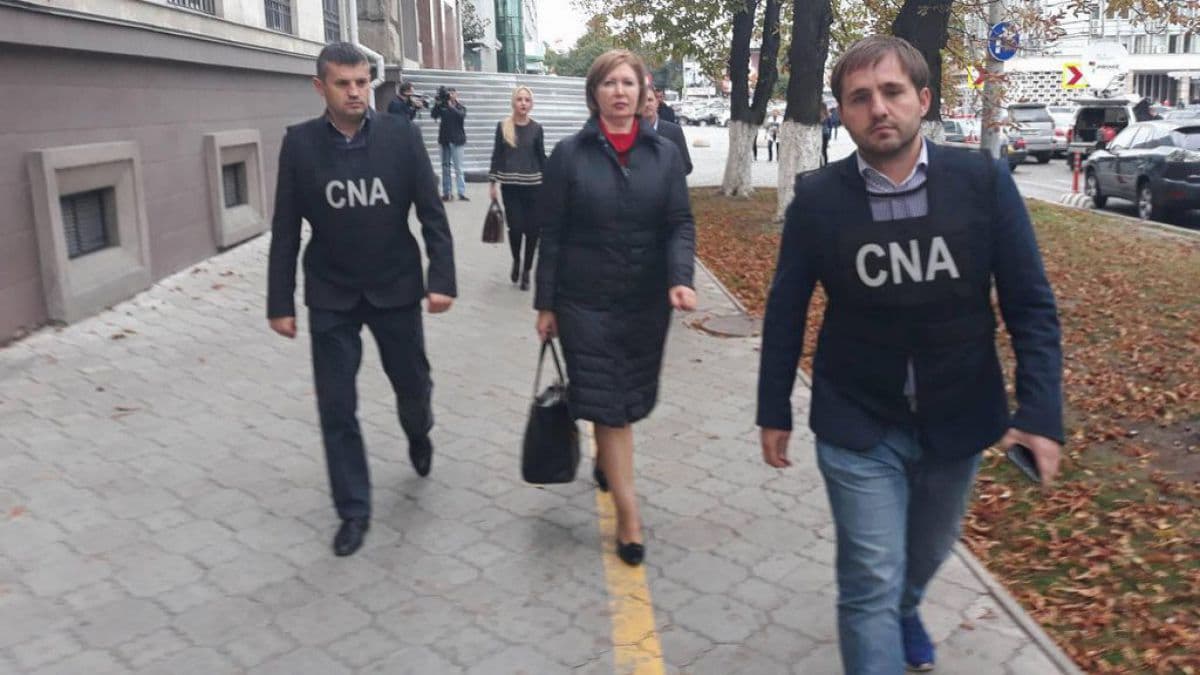 Ex-viceministrul finanțelor, Maria Cărăuș, condamnată la 9 ani de închisoare