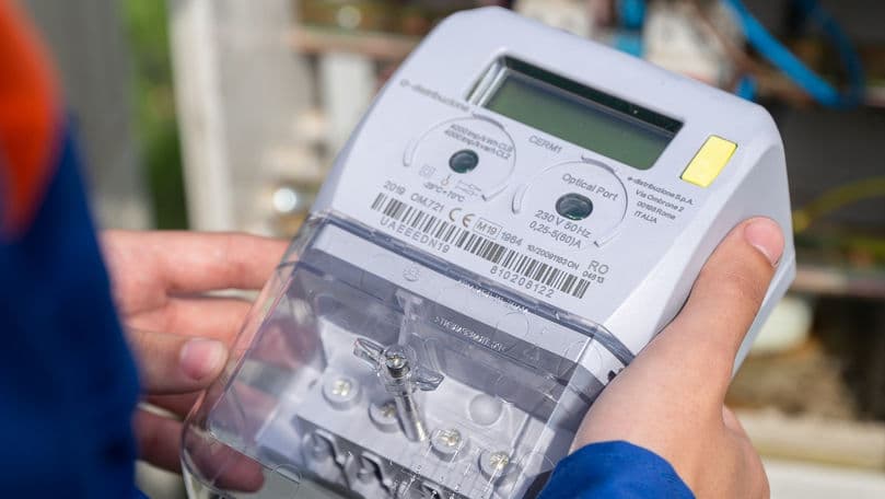 Aproape jumătate din cele 100 de mii de contoare inteligente planificate – instalate în R. Moldova