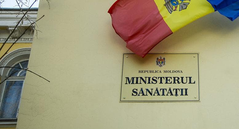 Cazul minorei de 15 ani, „dispărute” în drum spre Chișinău. Testele indică consum de opioid