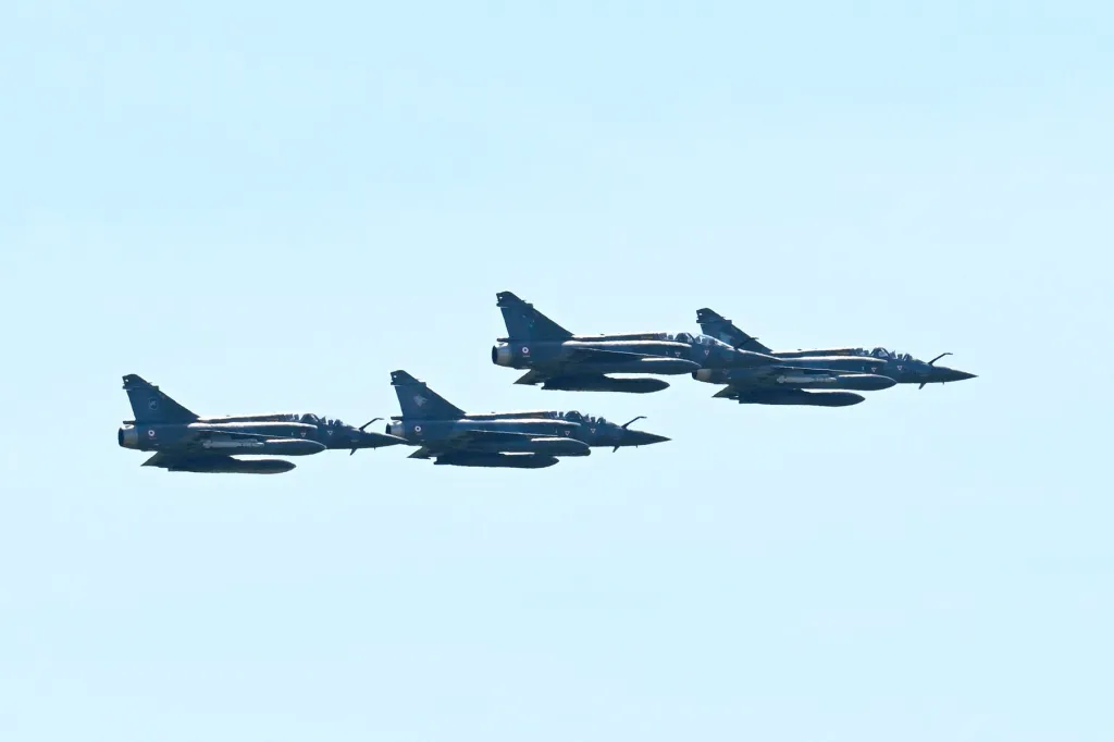 Avertisment de la Moscova în privința bombardierelor franceze nucleare: „Evident, armata noastră va fi obligată”