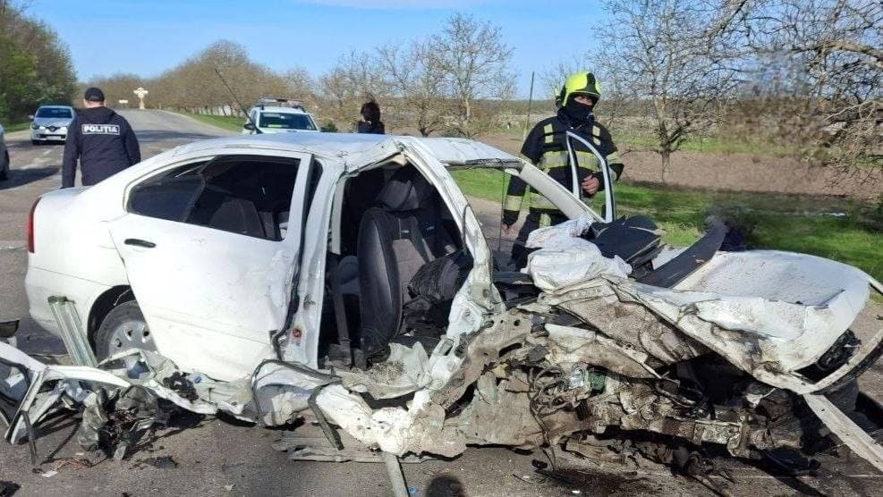 Grav accident în Briceni. Un tânăr și-a pierdut viața
