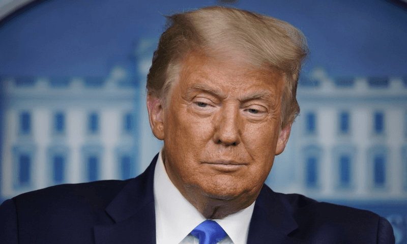 Donald Trump va convoca luni o ședință de criză privind Iranul. Negocierile privind Strâmtoarea Ormuz sunt în impas