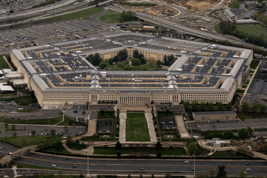 Pentagonul a încheiat un acord secret cu Google pentru acces la AI