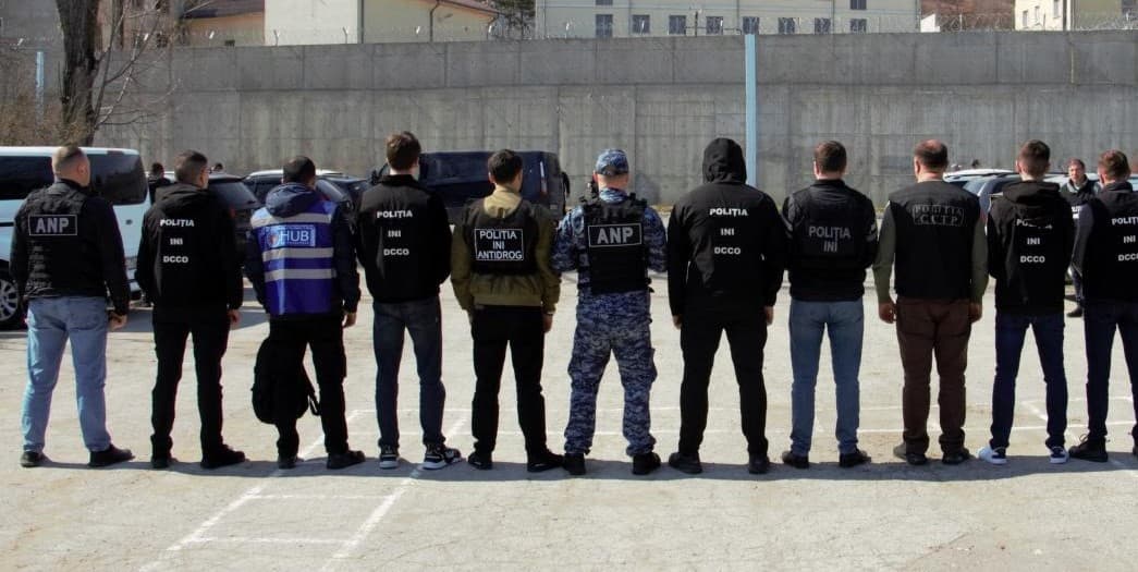 VIDEO // Percheziții la mai mulți membri ai ogranizației criminale „Kitaeț”