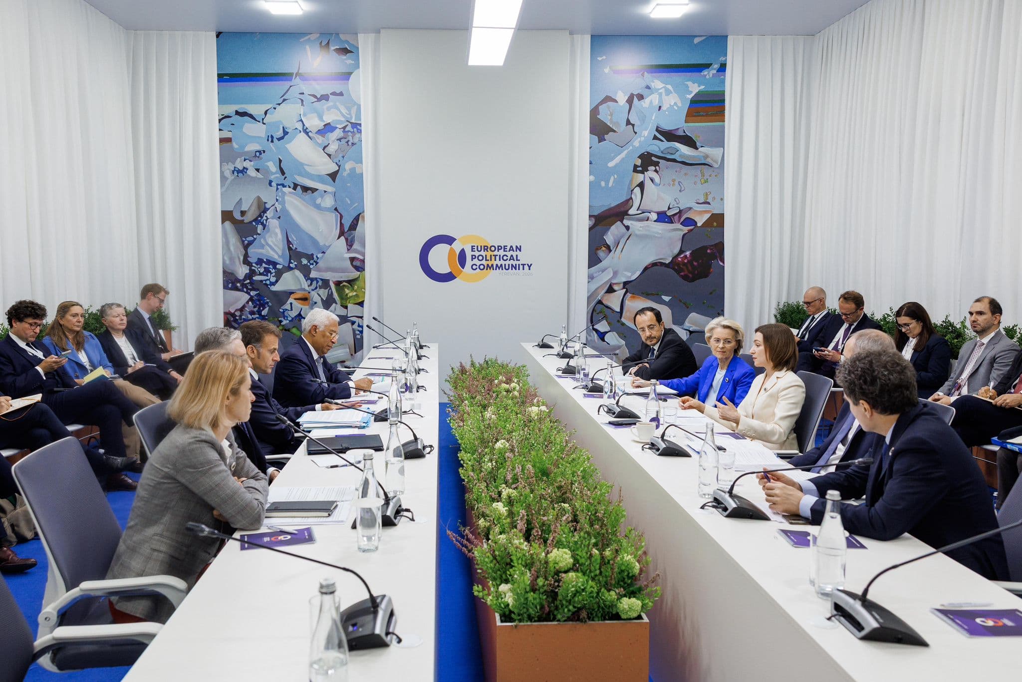 Summitul CPE // Maia Sandu, întrevedere cu mai mulți lideri europeni. Consolidarea păcii și securității în R. Moldova, pe agenda discuției