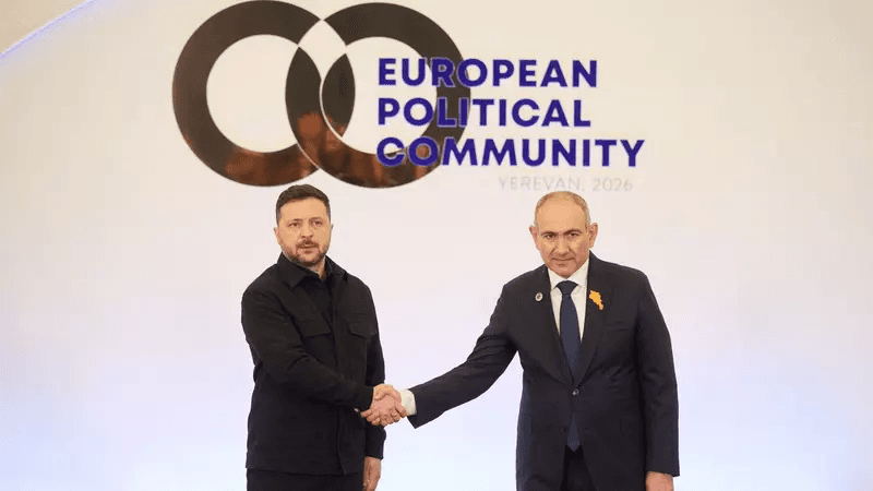 Propagandiștii ruși sunt furioși că Moscova nu a doborât avionul lui Zelenski în timpul zborului spre Erevan. Țara din Caucaz, care a găzduit zeci de lideri europeni, este amenințată cu războiul