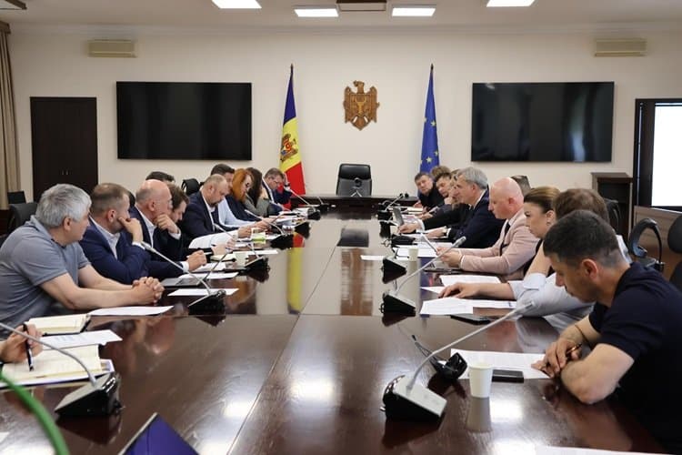 Soluții pentru producătorii și procesatorii de zahăr din R. Moldova, discutate la Chișinău