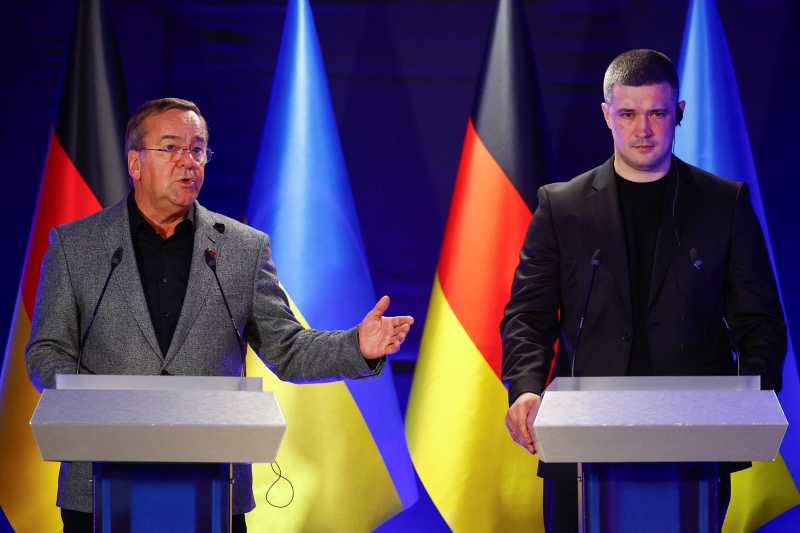 Referirile lui Putin la pace ar putea fi o nouă diversiune, consideră ministrul german al apărării