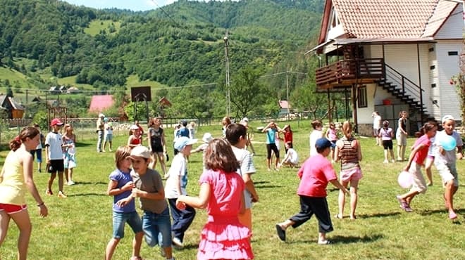 Sejurul de zece zile în taberele de odihnă pentru elevi va costa până la 4 800 de lei