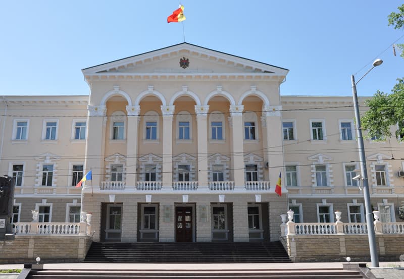 Audit: Sistemul TETRA al Ministerului de Interne, blocat în litigii de peste 14 ani