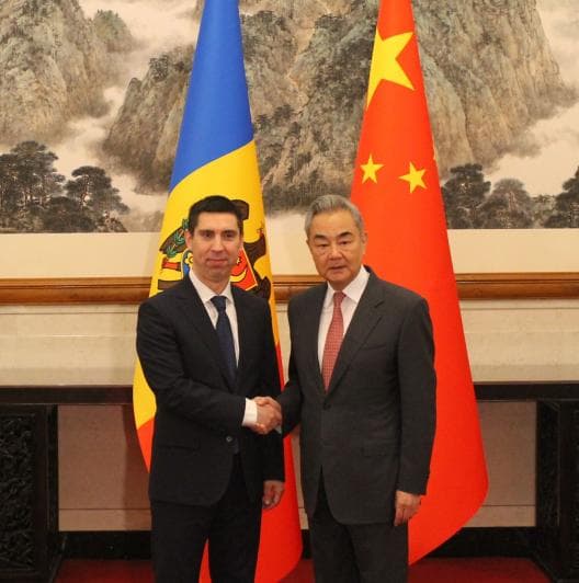 Exporturile moldovenești pe piața chineză și cooperarea instituțională, discutate de Mihai Popșoi cu omologul său din Beijing