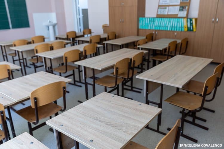 Profesor agresat în sala de clasă de un părinte. Ministerul Educației a sesizat poliția