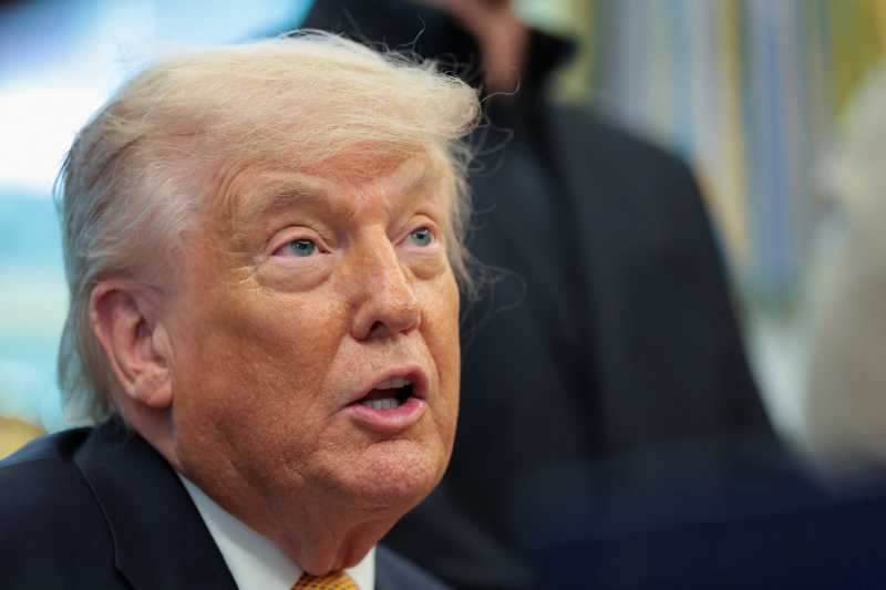 Trump spune că războiul din Iran l-ar putea împiedica să participe la nunta fiului său