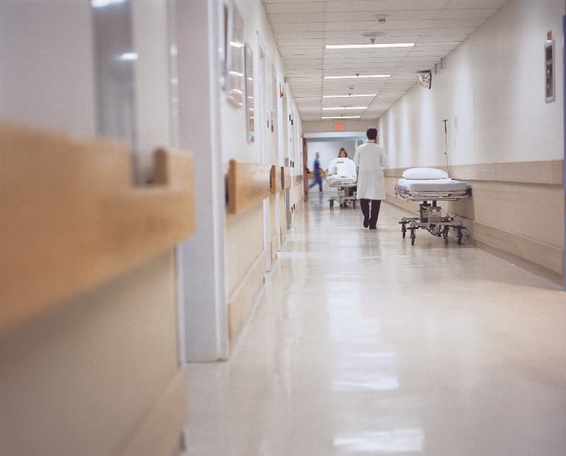 România susține R. Moldova în modernizarea serviciilor medicale pentru mame și copii