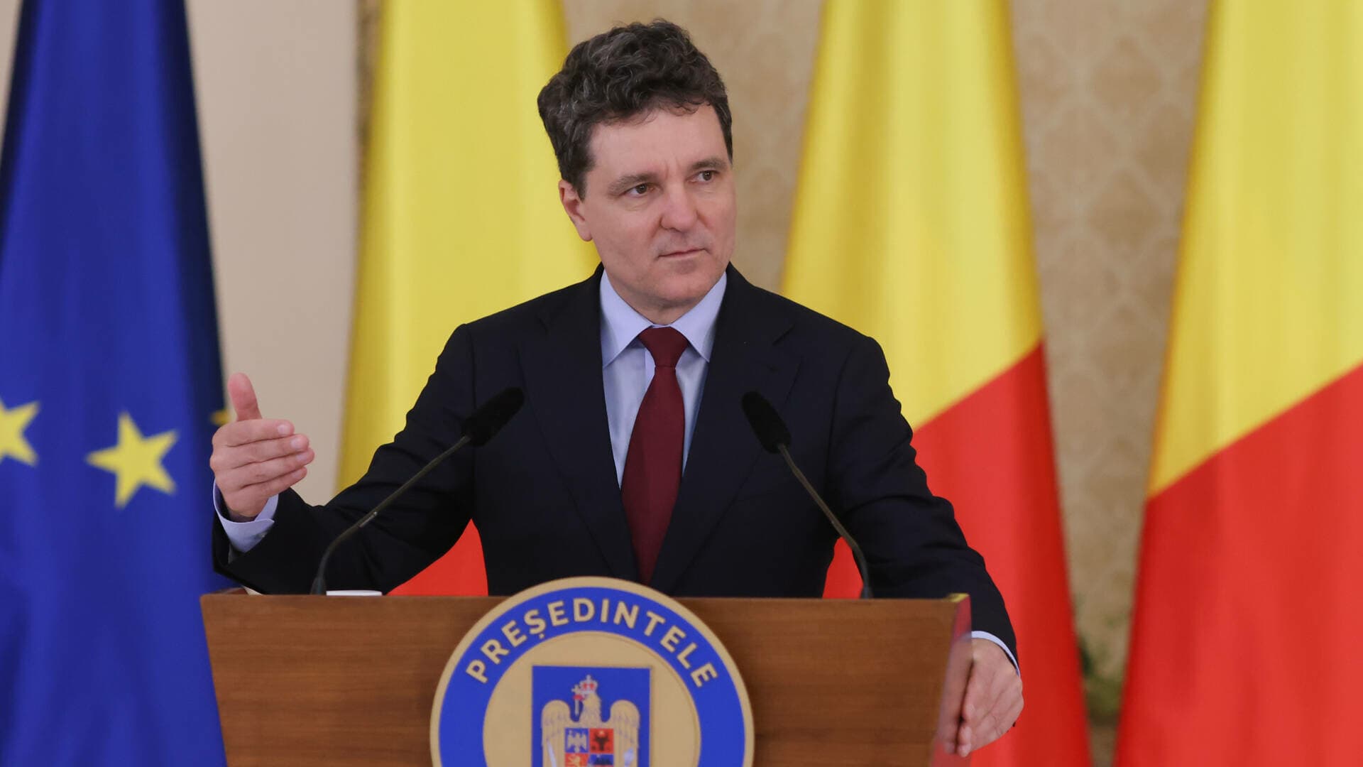 (UPDATE) Drona căzută pe un bloc din Galați // Nicușor Dan, convorbire telefonică cu secretarul general al NATO