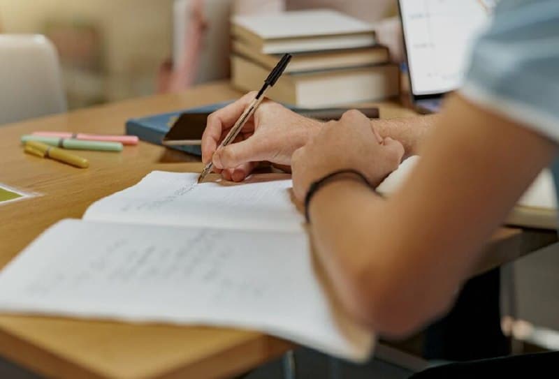 Suspiciuni de scurgere a subiectelor la examenul de istorie pentru clasa a IX-a. MEC a inițiat o anchetă